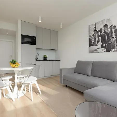 Cosy Dream Center By Renters Warsaw