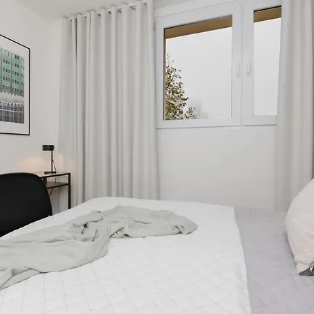 Cosy Dream Center By Renters Apartment Warsaw